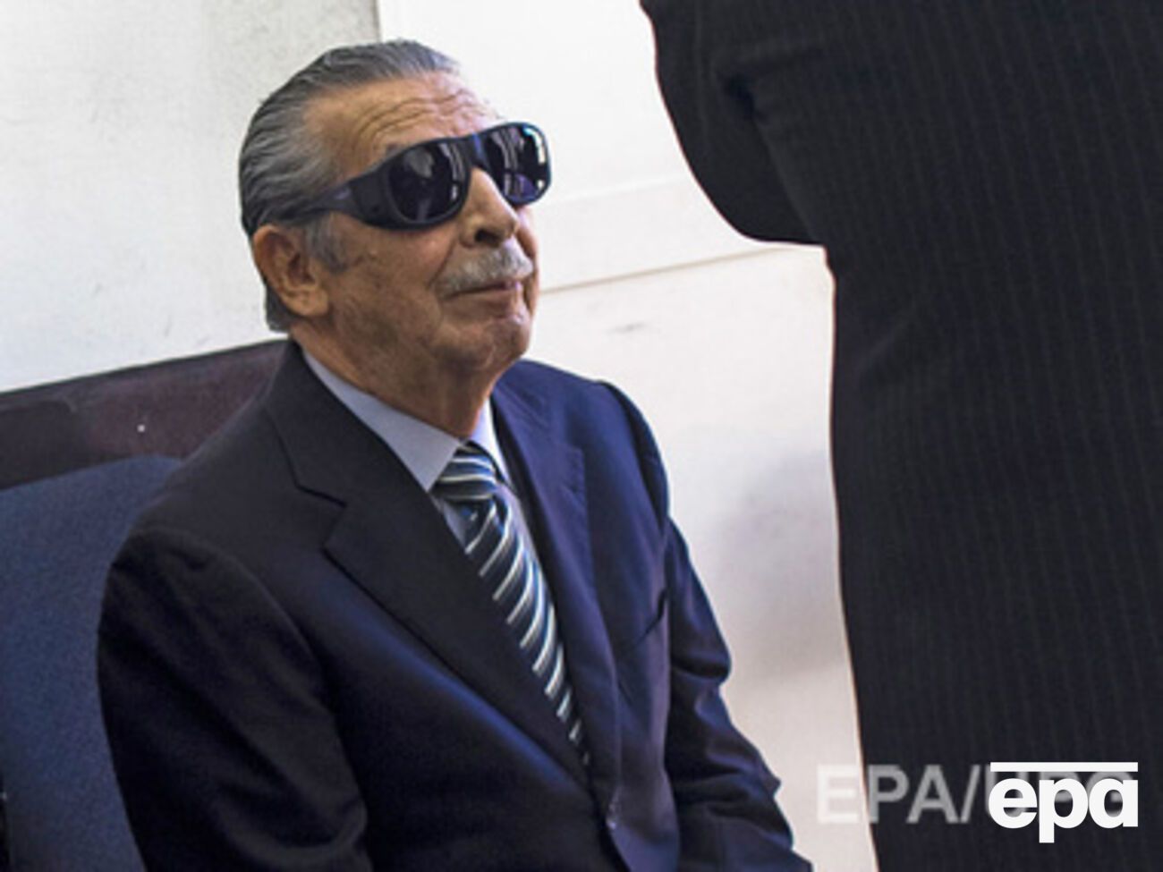 Генерал Монтт обвиняется по делу о массовом убийстве индейцев во время гражданской войны в 1980-х годах