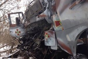 В результате ДТП в Донецкой области погибли 13 нацгвардейцев. Фоторепортаж