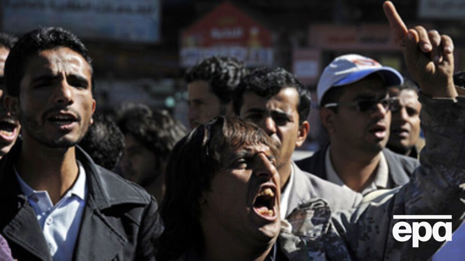 В провинции Фарс 22-летнего иранца приговорили к смертной казни за нападение на женщину и "ведение войны против Бога"