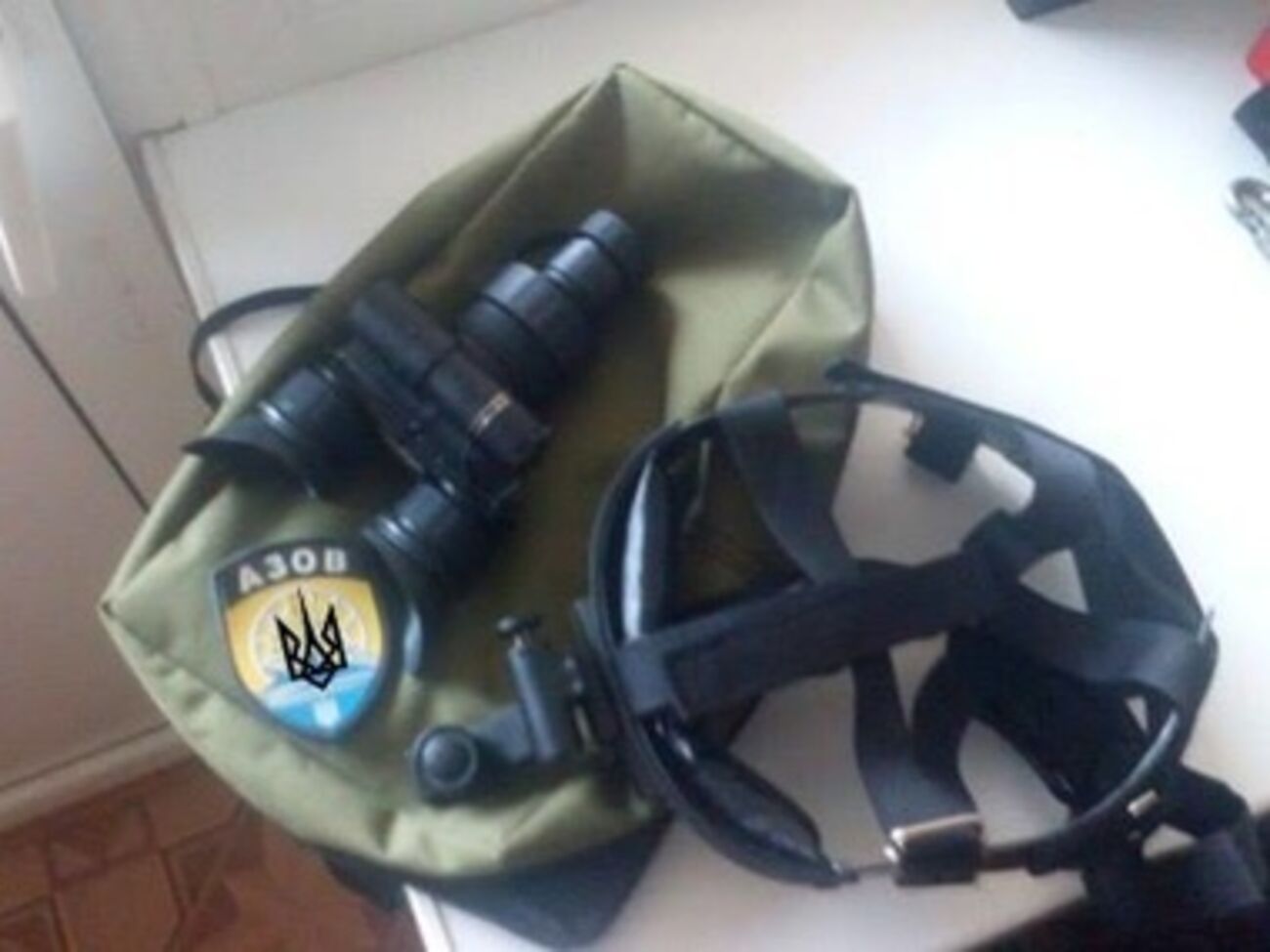 Футбольные фанаты подарили военным прибор ночного видения