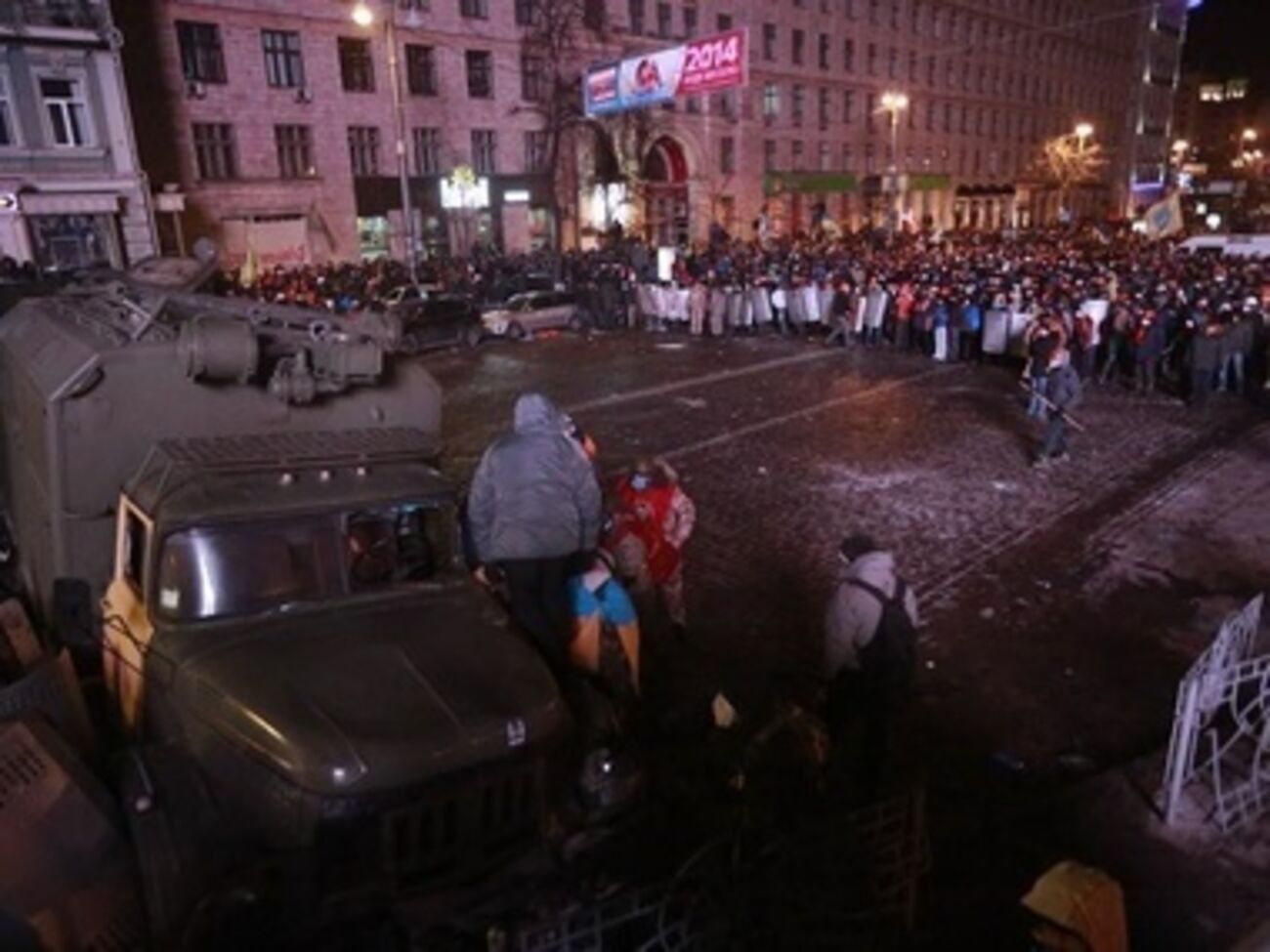 19 января 2014 года --- начало ожесточенных столкновений на Грушевского