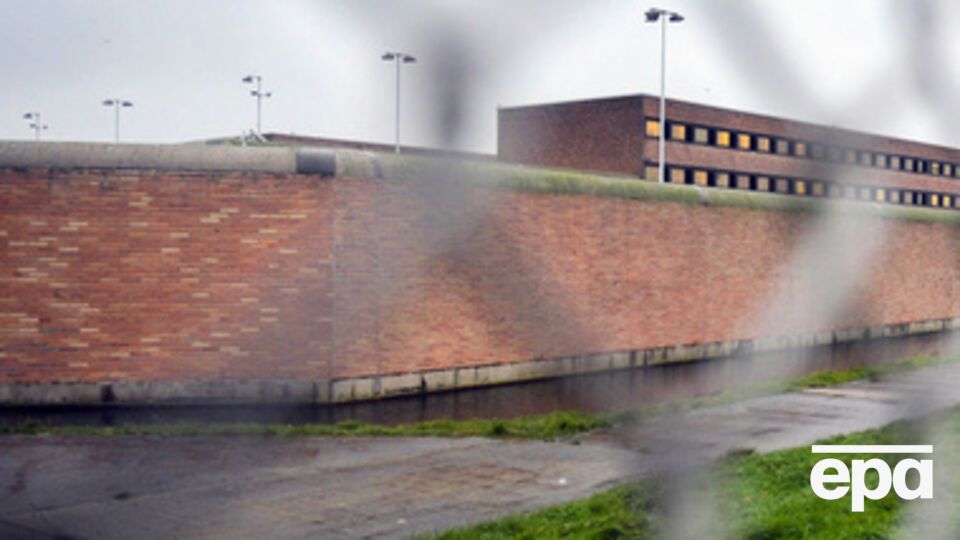 Заключенному убийце и насильнику отказали в эвтаназии