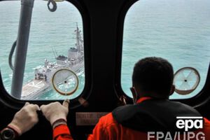 Семь объектов были обнаружены с помощью сонара на дне океана, но сильные течения, ил и грязь не позволяли дайверам увидеть или достать их