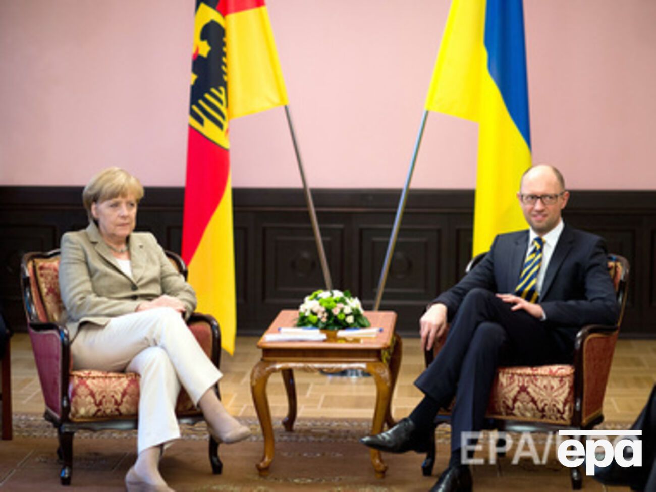 Яценюк и Меркель встретятся в четверг