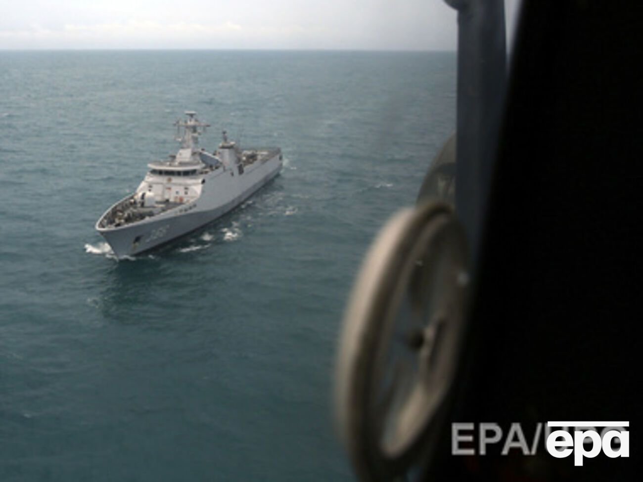 В хвосте лайнера находятся черные ящики