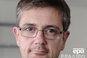 Главный редактор Charlie Hebdo Стефан Шарбонье