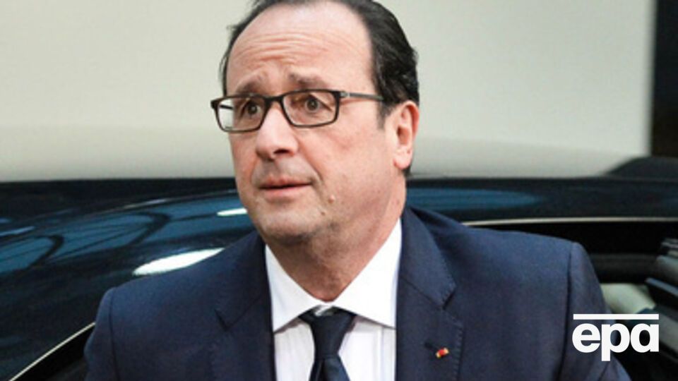 Олланд объявил траур во Франции