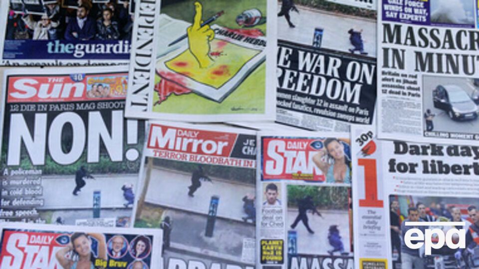 Выход номера позволит показать, что "глупость не одержала победу", заявил издатель журнала Патрик Пеллу