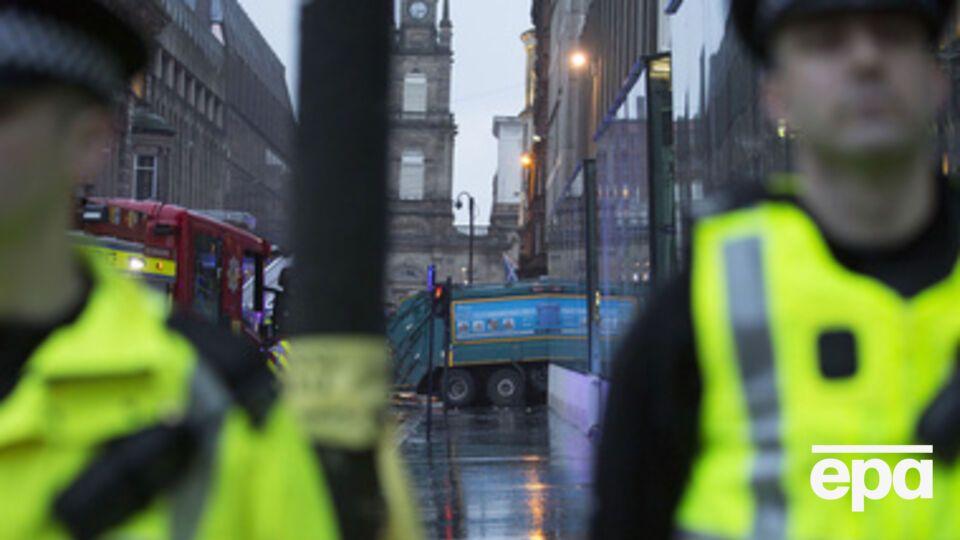 Британские власти подчеркивают, что конкретной угрозы на данный момент нет, меры имеют профилактический характер