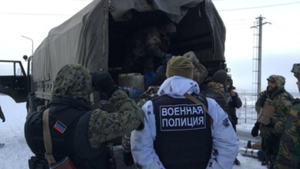 Полторак: Мы можем завезти вооружение и провести ротацию в донецком аэропорту, но возникает угроза жизни личного состава