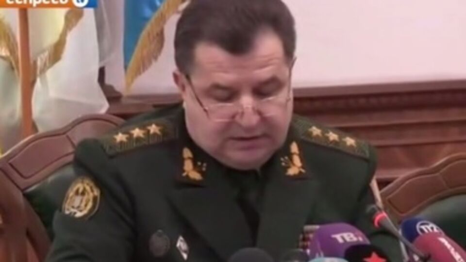 Степан Полторак подчеркнул, что принятие военной доктрины будет зависеть от президента