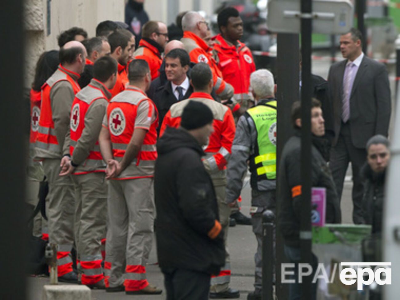 После теракта в больницы попали 11 человек, еще 65 людям понадобилась помощь психологов