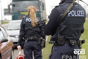 Полиция вторые сутки ищет боевиков, устроивших теракт в редакции французской газеты