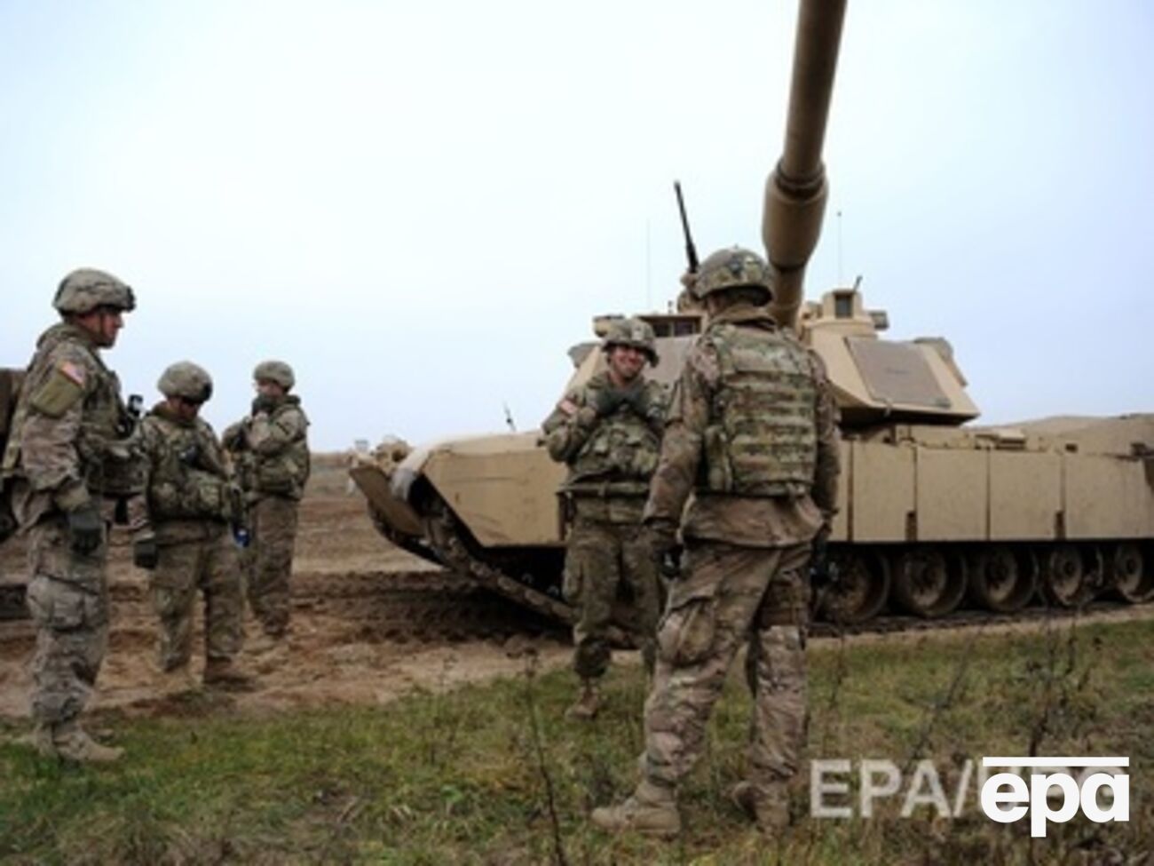 В Европе сейчас находится около 60 тыс. американских солдат: в Германии, Италии и Великобритании