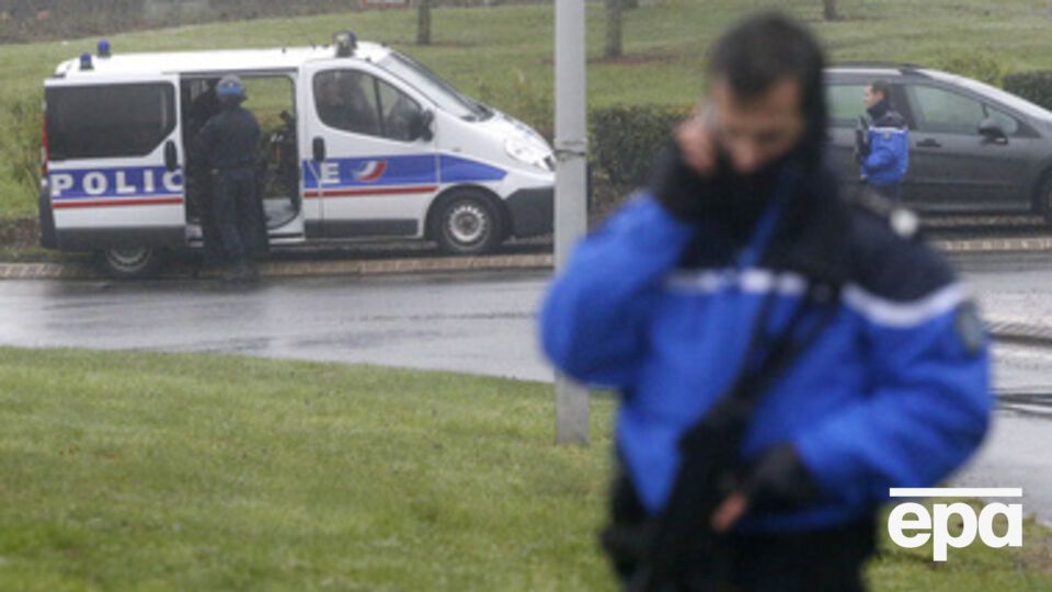 Стрельба произошла в магазине Парижа, один человек ранен