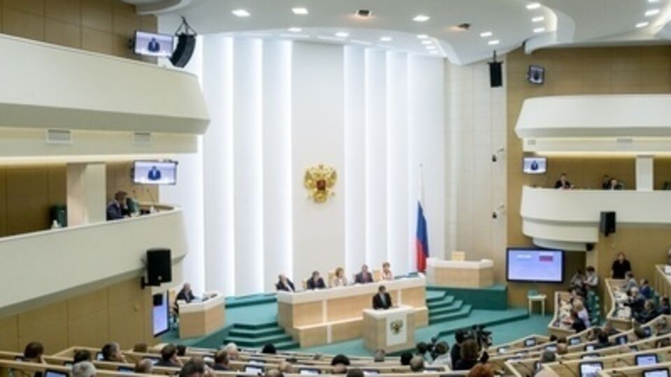 Совет Федерации не указывал, где именно Путин может воевать