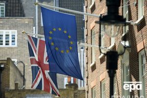 Большинство британцев все же хотят остаться в ЕС