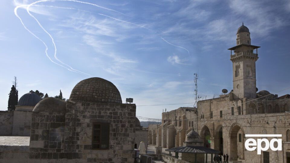 Россию обвиняют в том, что она бомбит сирийскую оппозицию, а не боевиков "Исламского государства"