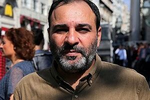 В июне суд Анкары за оскорбление Эрдогана в Twitter приговорил Кенеша к 21 месяцу лишения свободы условно