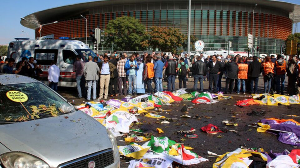 Теракт в Анкаре, 30 погибших во время профсоюзного митинга. Фоторепортаж