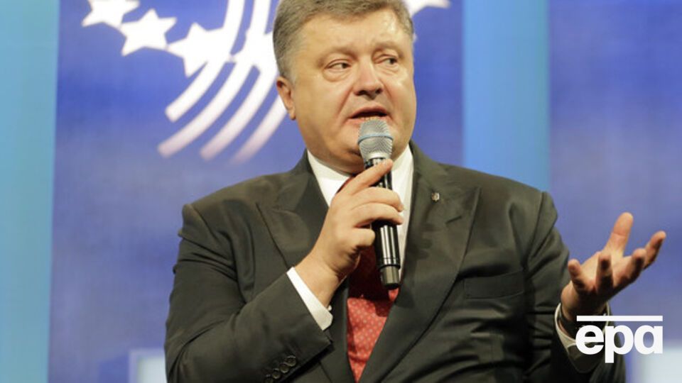 Порошенко: Сейчас очень сложно выделять средства на обеспечение жильем тех, кому государство дало соответствующие твердые гарантии, но за год жилье получили уже 11% из них