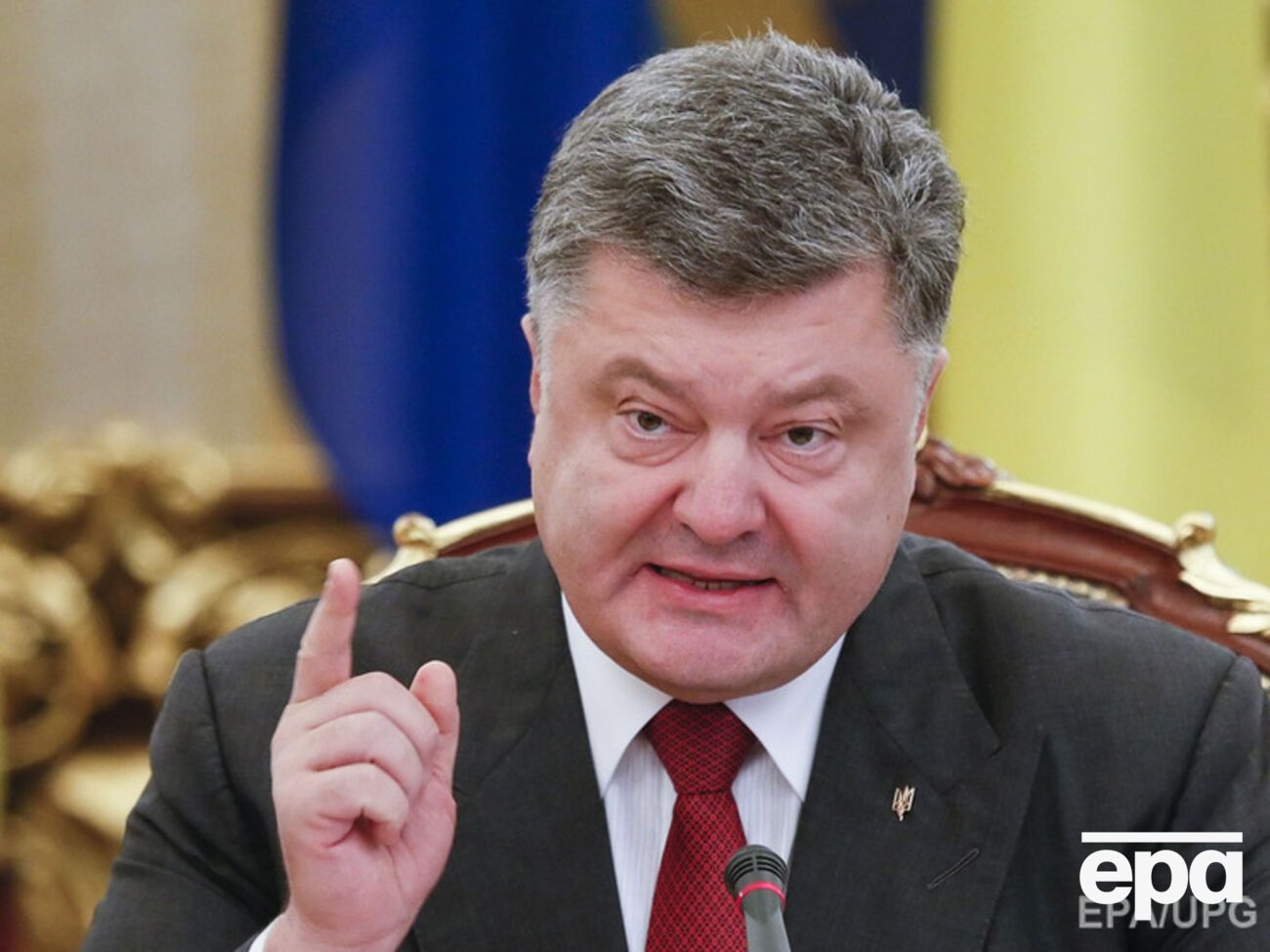 Порошенко: Многие политиканы уже потирают руки, смакуя свои планы увеличить политический капитал, спекулируя на проблемах ветеранов и воинов АТО