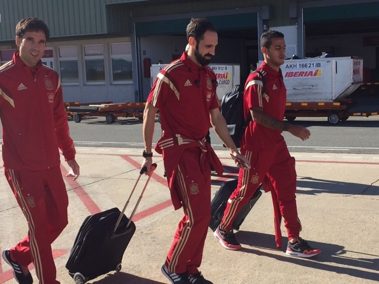 Испанцы вылетели в Киев