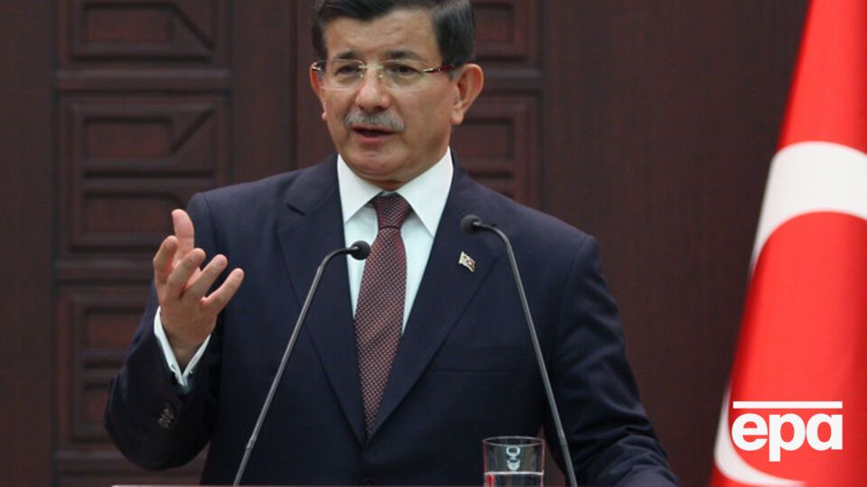 Глава правительства Турции подозревает террористов-смертников в реализации двойного теракта в Анкаре