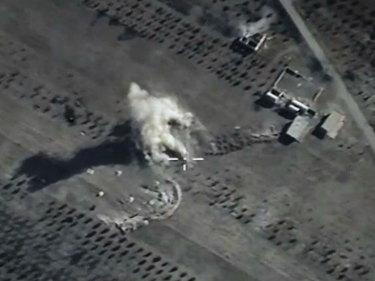 Министерство обороны РФ:&nbsp;Данные радиоперехватов свидетельствуют о росте панических настроений среди бандформирований террористической группировки ИГИЛ