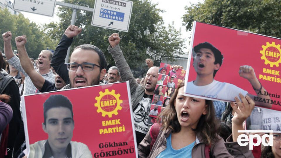 В Турции первый день траура