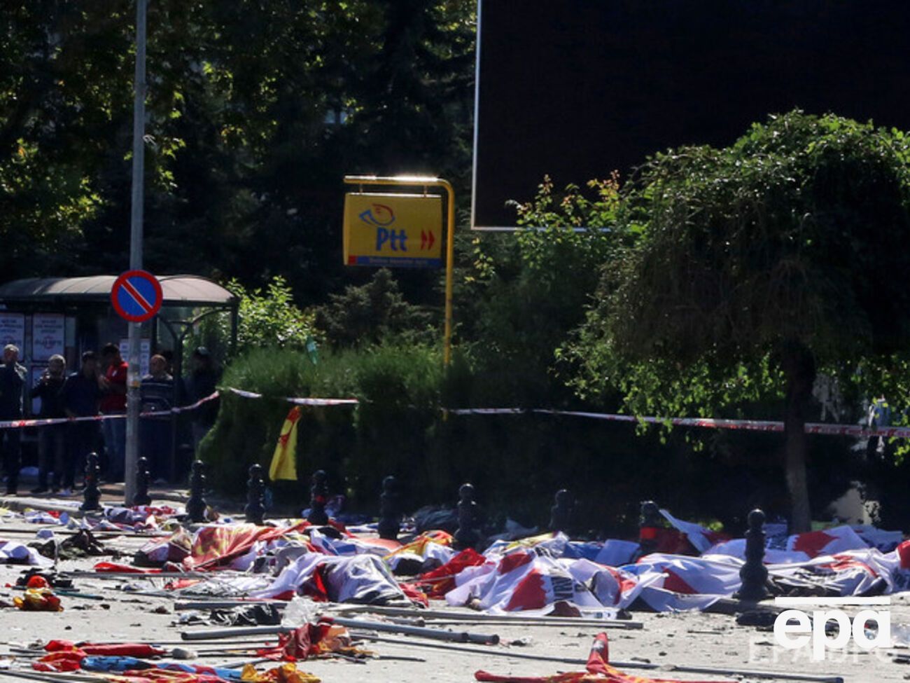 Украинцев среди пострадавших в теракте в Турции нет, заявили в МИД