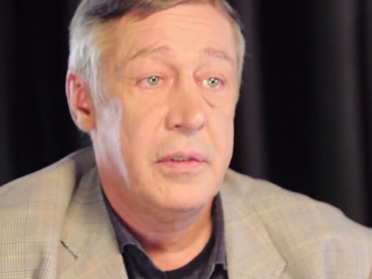 Ефремов отметил отсутствие доверия в российском обществе