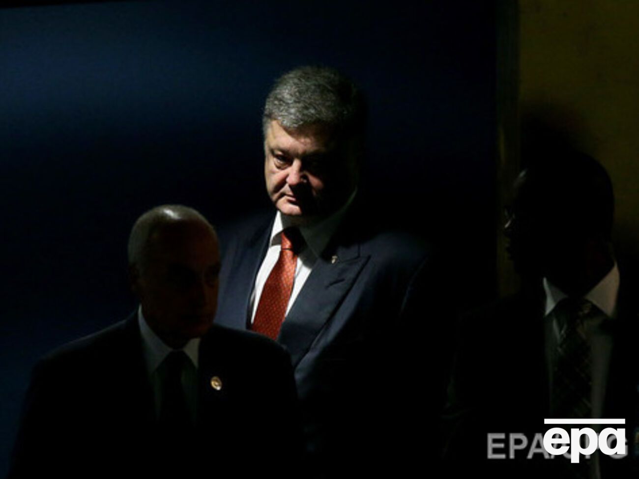 Порошенко отметил, что не доверяет России и ее властям