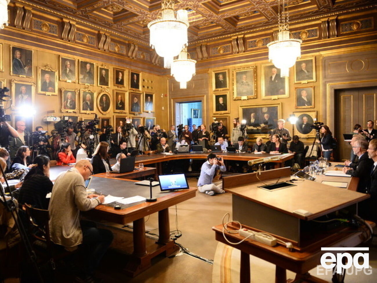 О присуждении Нобелевской премии Дитону объявили на пресс-конференции в Шведской королевской академии наук