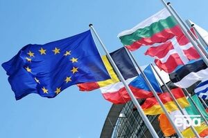 ЕС призвал Россию прекратить бомбардировки сирийской оппозиции