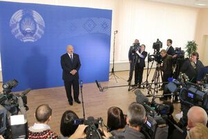 Лукашенко: Мы расскажем, на чьи деньги живет белорусская оппозиция