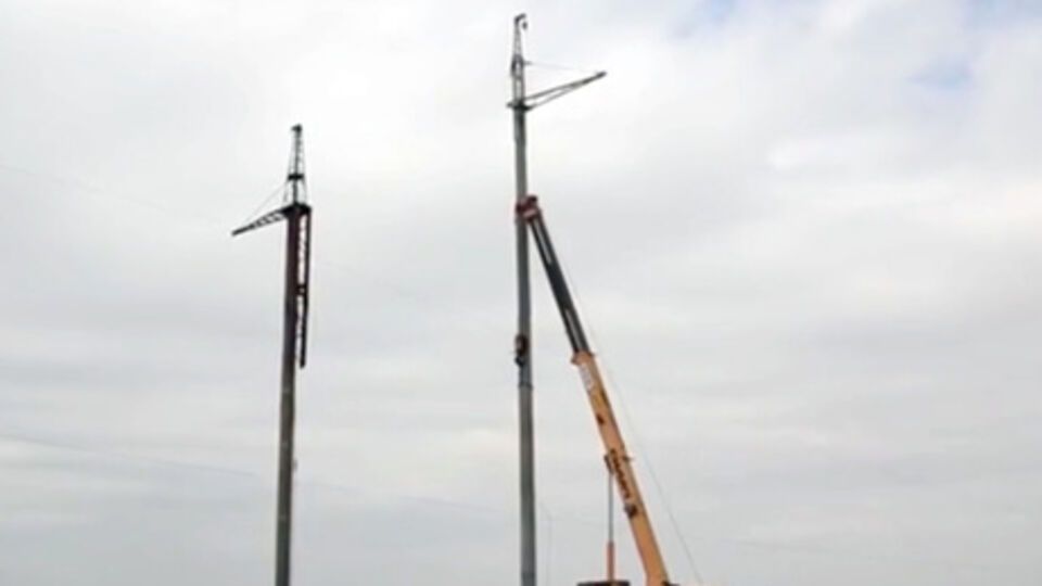 "Укрэнерго": Ремонтные бригады постоянно находились в окружении участников блокады Крыма