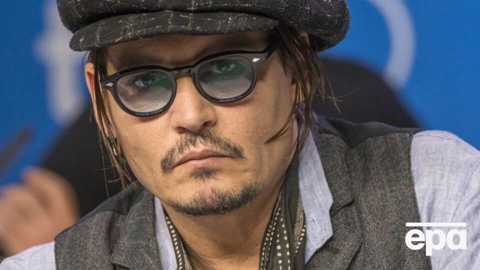 Депп не любит провозглашать речи