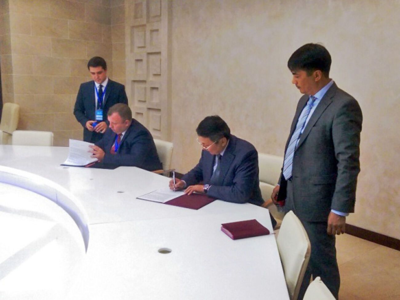 "Укрспецэкспорт" и "Казахстанская авиационная индустрия" подписали соглашение о сотрудничестве&nbsp;