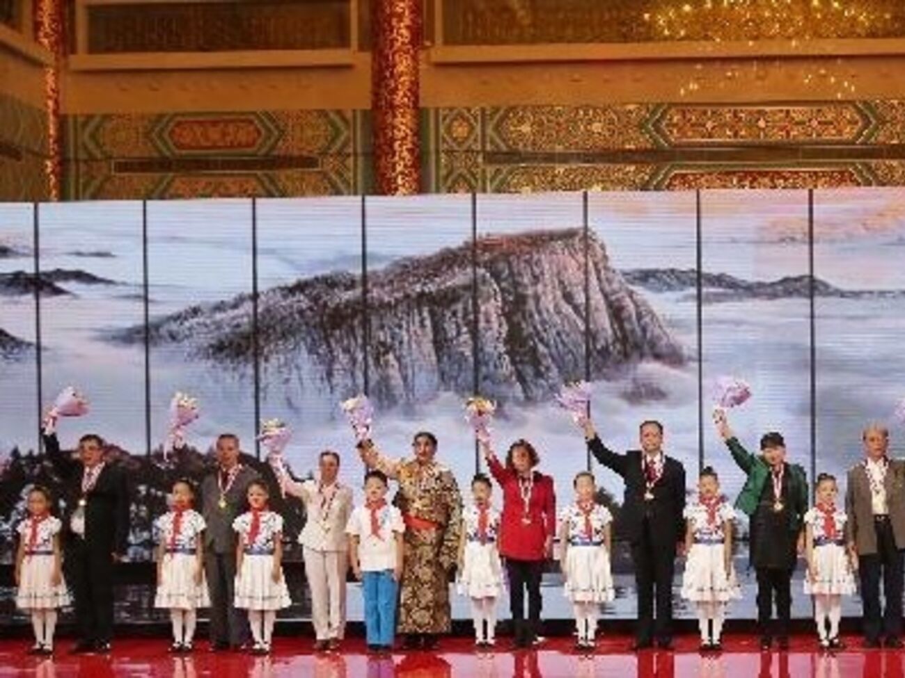 Церемония награждения прошла в Доме народных собраний