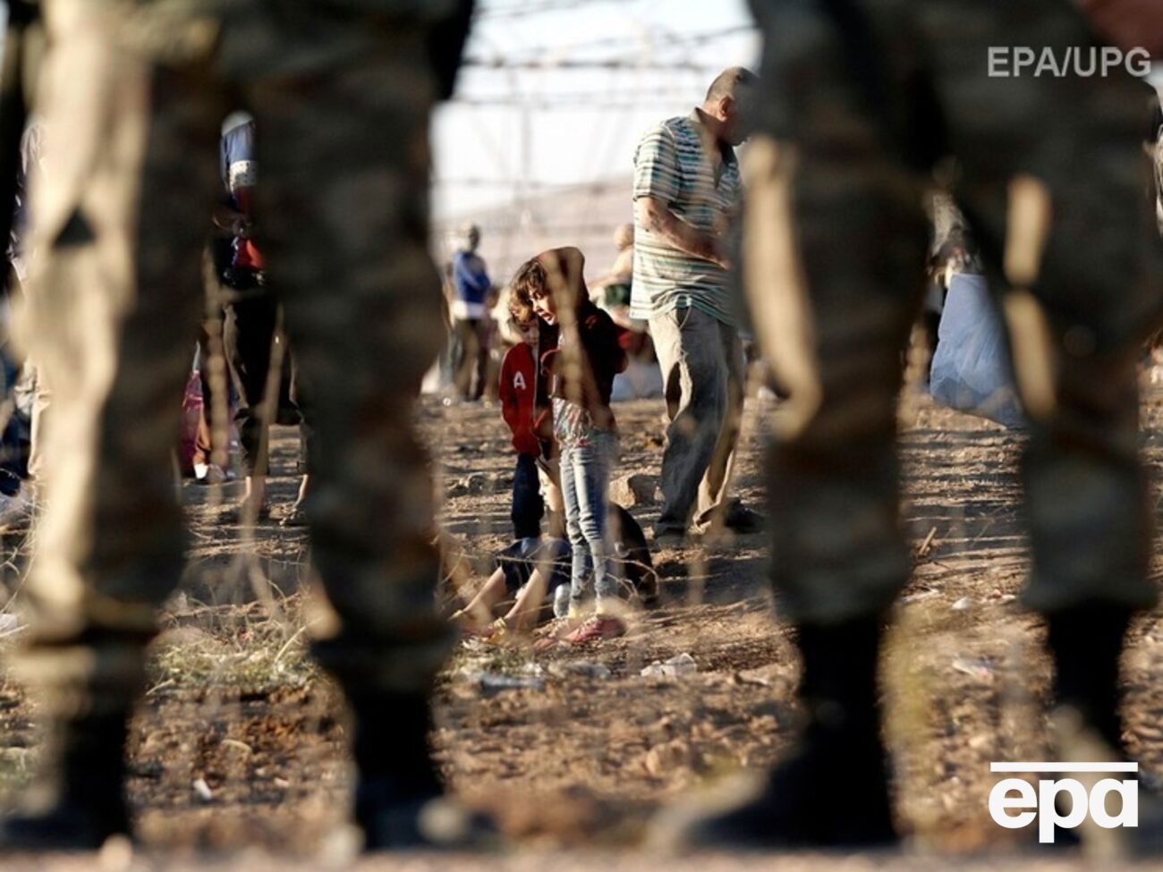 12 октября США начали военную поддержку сирийской оппозиции и курдов