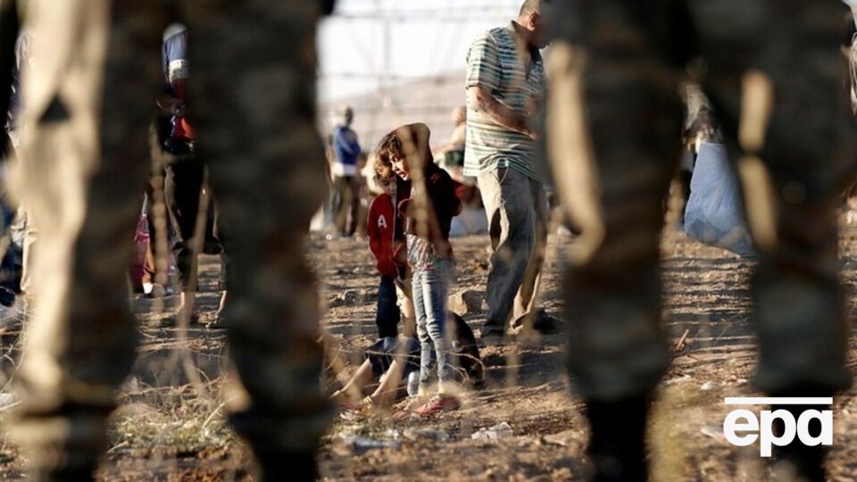 12 октября США начали военную поддержку сирийской оппозиции и курдов