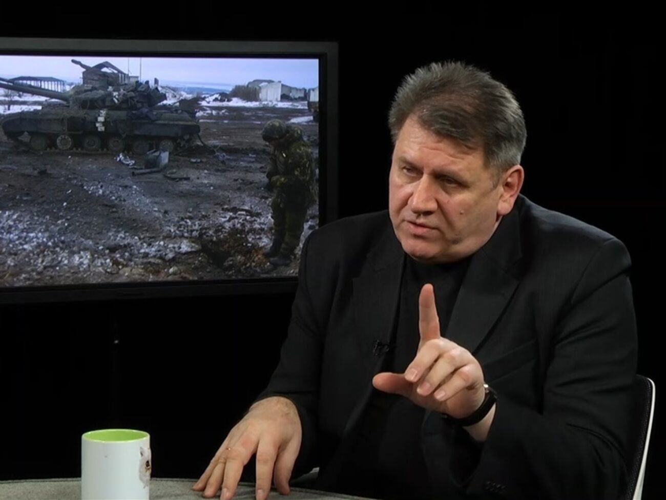 Журналисту, политологу, одному из лидеров украинской диаспоры в России Виктору Гиржову запрещен въезд в РФ