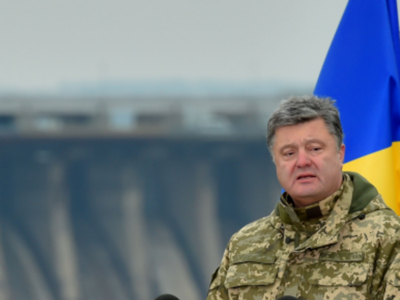 Порошенко:&nbsp;Силы сдерживания нам нужны не только на Донбассе, а по всей линии границы с агрессором и оккупантом, с Российской Федерацией