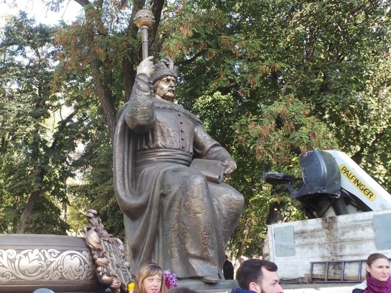 В Полтаве презентовали памятник Мазепе. Фоторепортаж