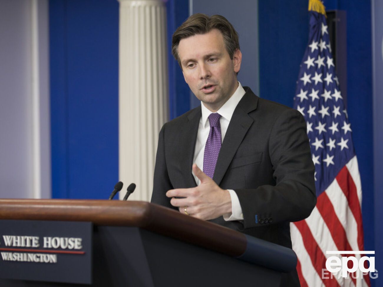 Джош Эрнест: Мы не заинтересованы в военном сотрудничестве с Россией по Сирии, пока РФ не будет стремиться вносить конструктивный вклад в наши усилия по борьбе против ИГИЛ