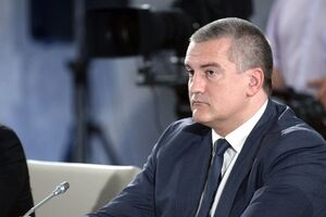 Аксенов заявил, что готов встретиться в ринге с Коломойским