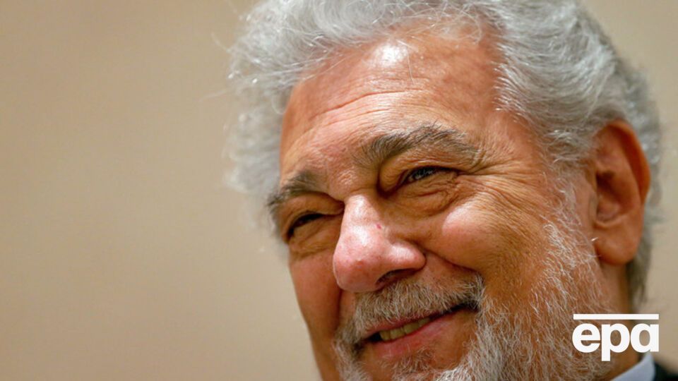 Доминго планирует вернуться на сцену 6 ноября