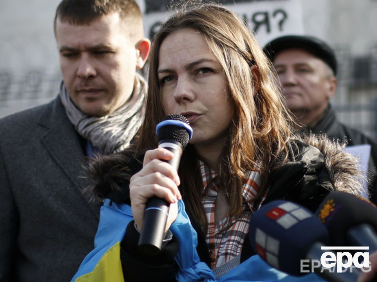 Адвокаты требуют обеспечить присутствие Веры Савченко в суде