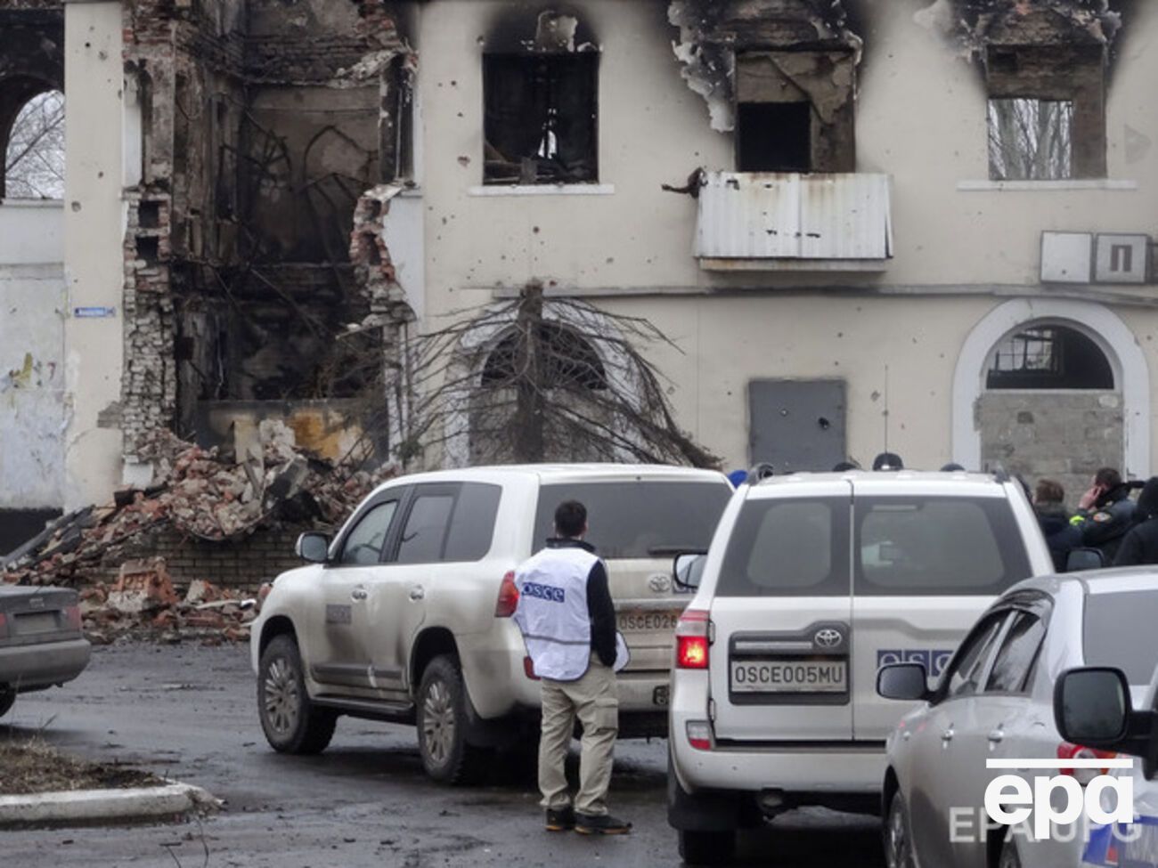 ОБСЕ отмечает, что отвод техники нарушается обеими сторонами